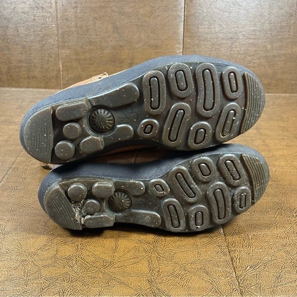 Ugg Goldeneye Duck Boots 2 Tone Brown Leather Shoes Event Waterproof, size 6 - Picture 7 of 10